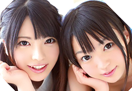 ピンク色のパイパンから無限に潮吹く可愛すぎる美少女二人組!