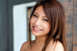 松本メイ爆乳スマイル