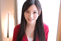 星野遥働く女