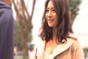 街で見かける着衣巨乳