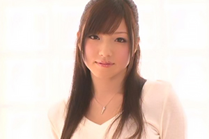 三嶋沙希 AVデビューでしか見られないウブな反応。三森すずこ似の極上美女の画像です