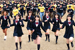 「絶対に濡れてはイケない孕ませ学校」上原亜衣とAIKAがあの番組をパロwww