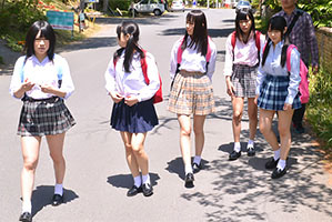 【盗撮】林間学校でやることないからセックスに明け暮れるゆとりJKたち