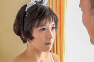 向井藍 ちっぱいで美尻のビキニメイドのご奉仕がたまらん…