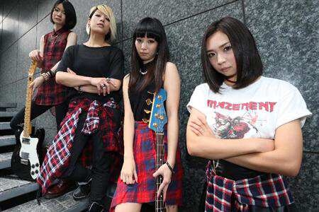 Ai ガールズロックバンドの美少女ボーカルMUTEKIデビュー