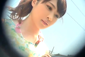 【海ナンパ】江の島に遊びに来ていた美人文学部生を車で即ハメ!