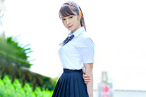 成宮りか フランス人と日本のハーフ、端正な顔立ちの清純美少女がAVデビュー!の画像です