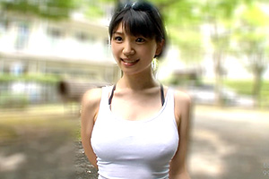 小澤まな 強豪校バレー部で全国でも活躍した長身美少女が奇跡のAVで脱いだ!の画像です