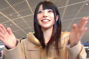 上原亜衣 世界最大級のメガチ○ポを求めて渡米する美少女