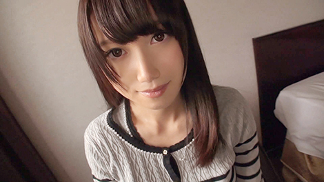 お金欲しさに会社に秘密でAV出演した美人受付嬢(20)