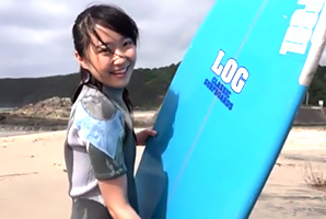 【素人】静岡のビーチで18才の激カワサーファーをナンパ＆中出し！