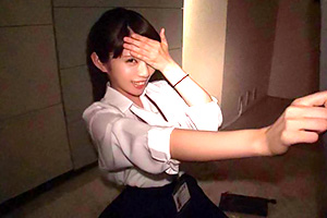 中原愛子 SOD女子社員史上最も恥ずかしがり屋の新人が手コキの画像です