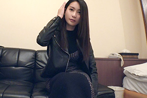 【シロウトTV】妖艶な黒ワンピお姉様な美人女子大生(19)とのSEX動画