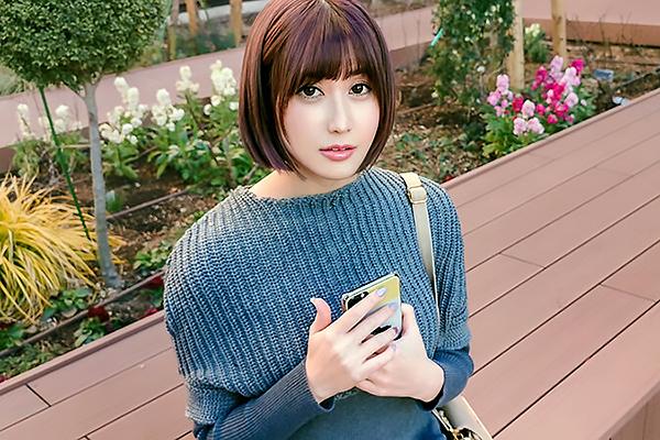 藤森里穂 巨乳のドスケベボディを持つ専業主婦とハメ撮り！騎乗位挿入でメス顔を晒す