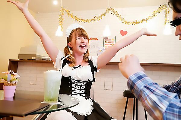 ジューン・ラブジョイ 西田カリナ メイド喫茶でチンポにしゃぶりつきじゅぼフェラする金髪外国人！の画像です