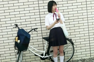 自転車通学の制服美少女を野外で襲う強姦魔。野外で無理矢理チンポをぶち込み青姦レイプ