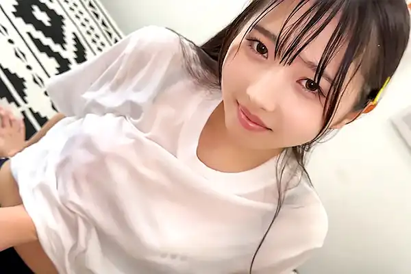  突然のゲリラ豪雨で部活JKがびしょ濡れ。透けたブラに興奮してイチャラブセックス