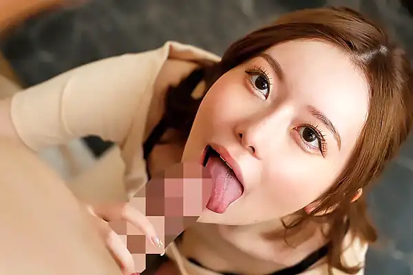 玄関先から始まる出張オイルマッサージ。精液を搾り尽くされ快楽に溺れる絶頂 秋元さちか