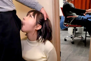 生徒の父親に性処理ペット扱いされる美人家庭教師。廊下に呼び出されフェラさせられる 兒玉七海