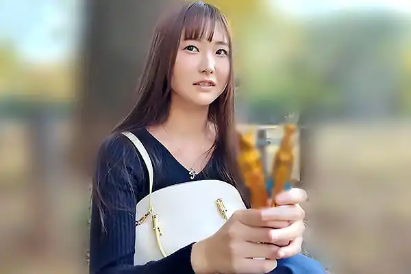 女子大生がホテルでAVデビュー！洗面所での立ちバックに喘ぎ乱れる 月丘紅羽