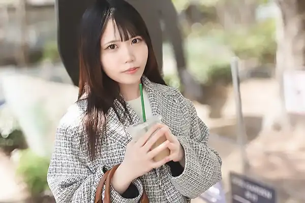 【シロウトTV】童顔Hカップのビール売り子が初撮りで絶頂連発！愛嬌たっぷり濃厚SEX