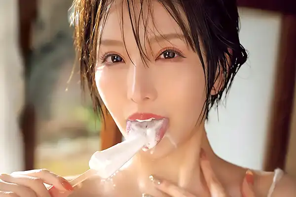 痴女妻が手を止めず連続搾精！出したあとも容赦なくシゴき続ける 夢実かなえ Post155