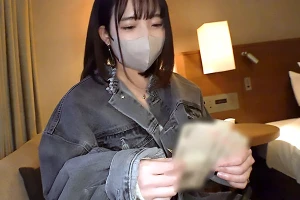 立ちんぼで客待ち中だった巨乳美女をホテルに連れ込んで…強引にクンニ責め開始！ 天野花乃