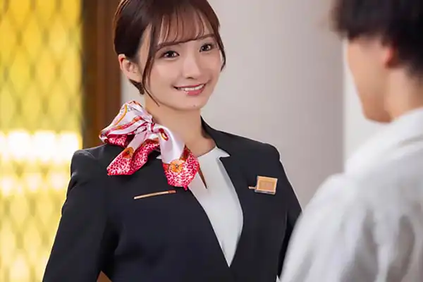 渚恋生 超絶美人な黒パンストのCAが新婚夫を寝とる！杭打ち騎乗位で逆NTRセックス