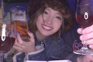 加美杏奈 イッキ飲みしたらご褒美で痴女お姉さんがフェラ抜きしてくれる