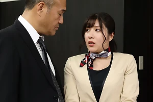 辻さくら 巨乳の美人な人妻受付嬢を性奴隷化する社長。ベロキスを交わしながらエロ尻を揉みまくる