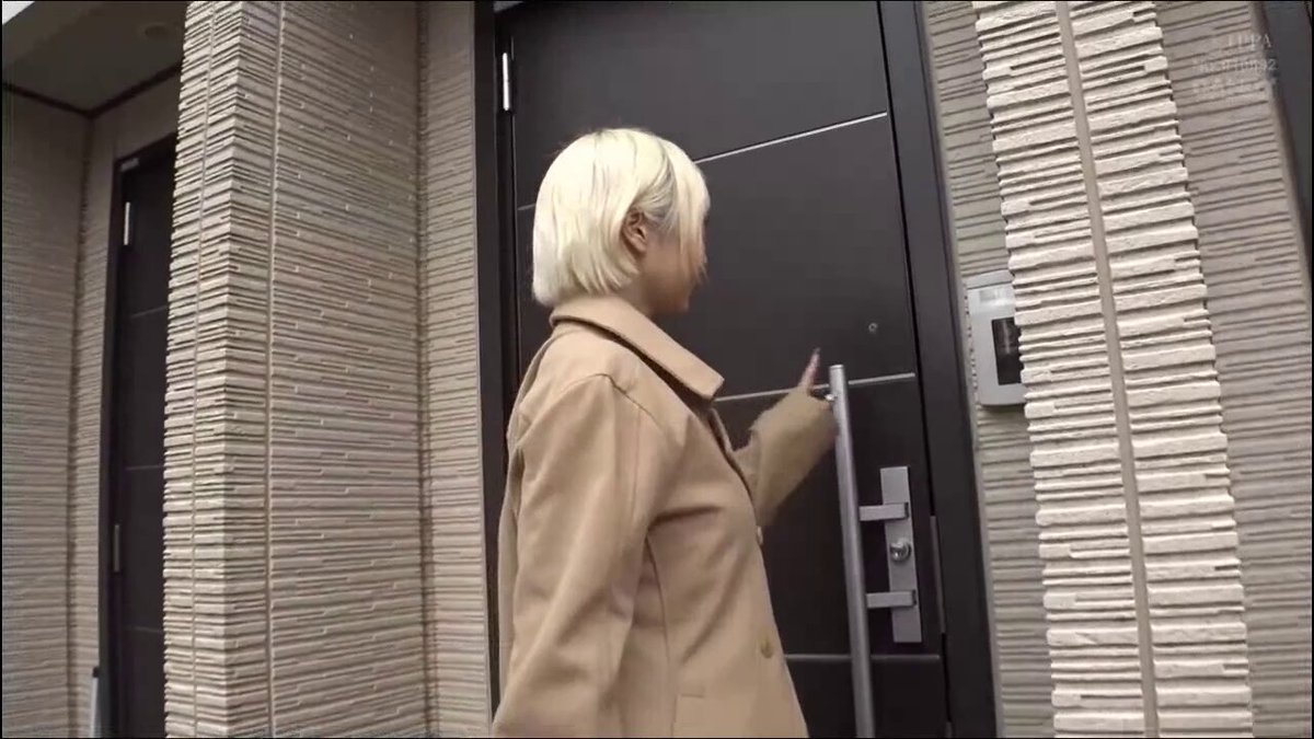 即ヤリ派遣お姉さんが入室5秒で即尺。ビンビンM男を目隠し鞭で徹底調教 乙アリス