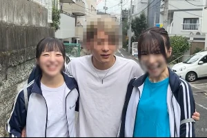 顔面満点の女子マネ２人と部室で３P