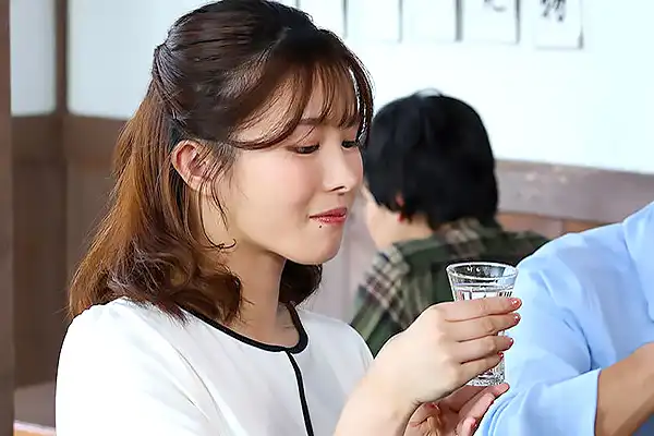NTRスポットの混浴温泉で…美人妻が夫の愛撫に酔いしれそのままセックス突入！ 幾野まち Post155
