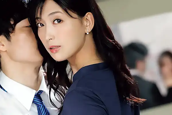 退屈だったPTAの活動が楽しみに変わっていく–人妻が教師との不倫に溺れていく 吉永塔子