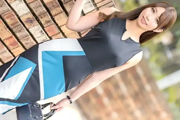 美しさと色気が溢れる三十路人妻！カメラに向かって完熟ボディを大胆に披露 池本明日菜 Post155