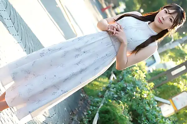 高貴なオーラが漂うネット局の女子アナがAVデビュー！激しい手マンで大量の愛液が溢れる 市瀬あいり