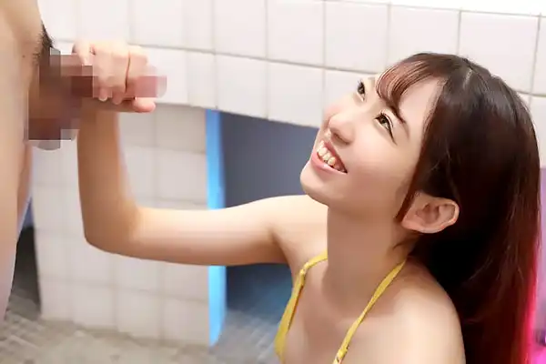 K-POPアイドルの卵が過激なマイクロビキニ姿に!オナホコキとフェラで男を責める 桜木あむ Post155