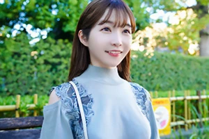 まり Aカップ貧乳の素人娘とハメ撮りセックス。チンポをぶち込まれあまりの快感にメス顔を晒す