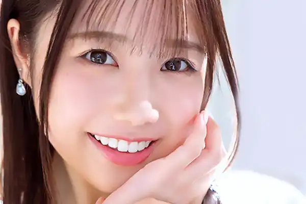 お天気キャスター風の清楚美女がAVデビュー。レオタード姿で濃厚フェラに挑む 白森くるみ