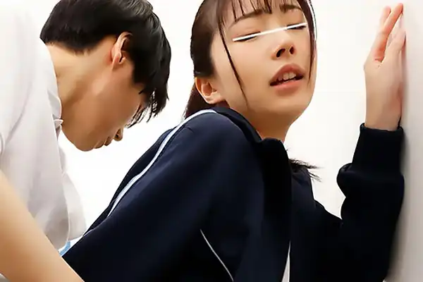 女子陸上部員の禁欲爆発！合宿中のハーレム乱交で絶倫男子部員と中出しセックス