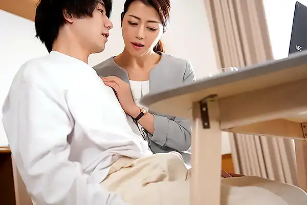彼女の母と禁断の関係に堕ちる。パンスト越しに濃厚クンニで責め立てる 北条麻妃 Post155