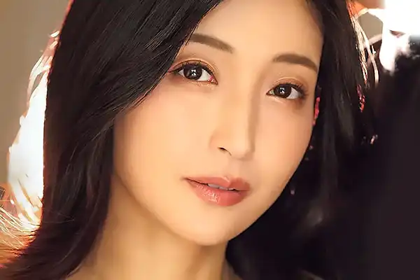 人妻が娘の彼氏に唇を奪われて…女の本能に目覚めて快楽に身を委ねる！ 吉永塔子