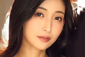 人妻が娘の彼氏に唇を奪われて…女の本能に目覚めて快楽に身を委ねる！ 吉永塔子