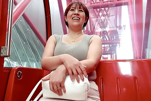 大阪在住の三十路人妻をハメ撮り！豊満ボディを揺らして浮気セックスにのめり込む