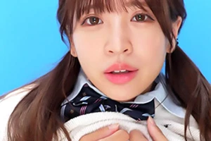 受験のために証明写真を撮りにきた制服美少女が…ピストンバイブの快楽に耐える！