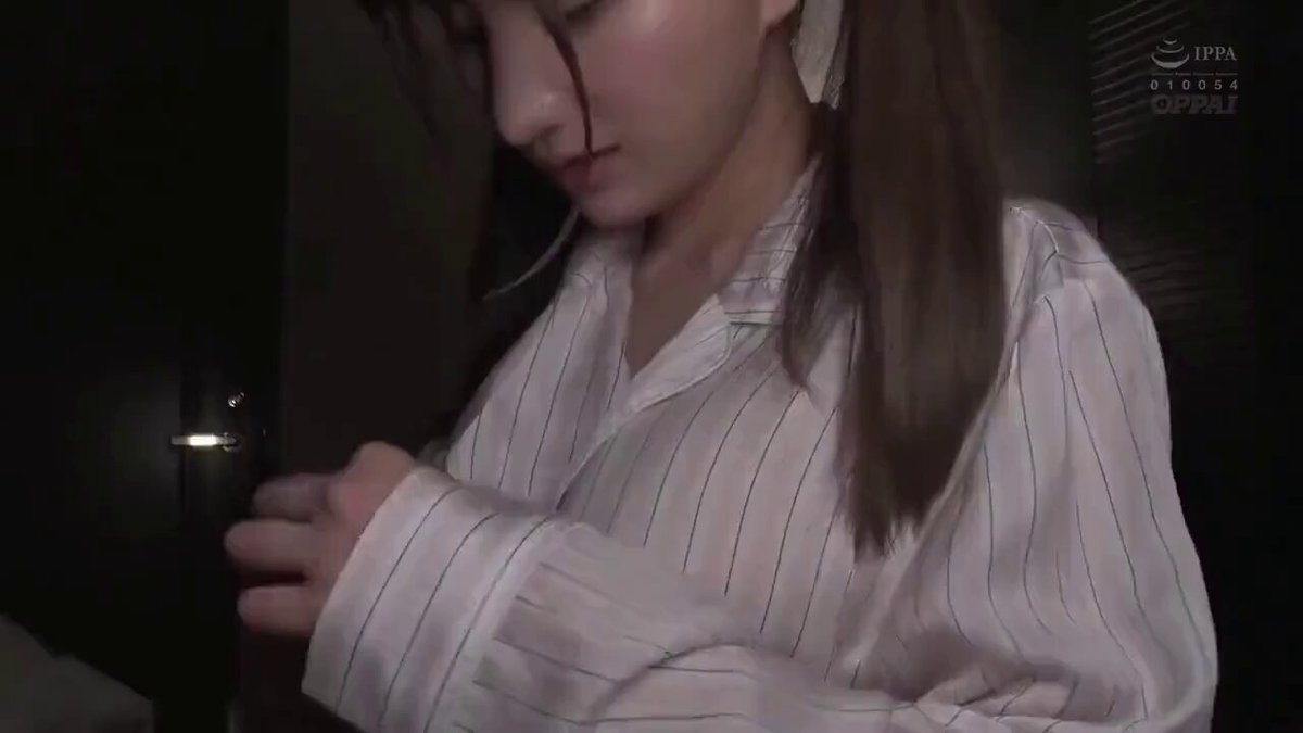 兄の挑発を真に受けた巨乳妹が中出しに気づかず爆走杭打ちピストン 楪カレン Post