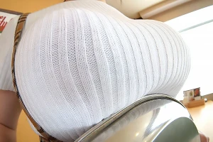 バイト店員の着衣デカパイに客が興奮。立ちバックでガンガン突きまくる 南沢海香