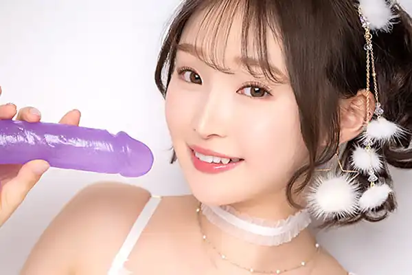 フェラ好きな美人お姉さんが3Pで大活躍！立ちバック中もじゅっぽり咥え込む 千川とわ