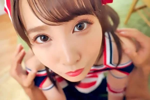 人生に疲れた男を癒してくれるチアコス美少女！密着しながら美乳を揉みまくる 枢木あおい