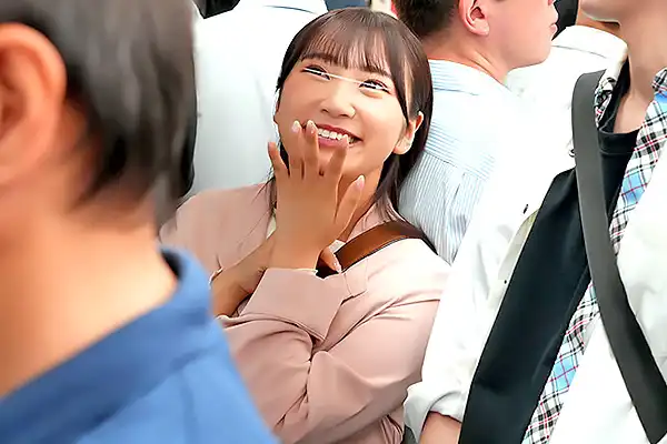 男連れの爆乳女子大生を電車痴漢！指テクを駆使してパンツの中で潮吹きさせる Post155